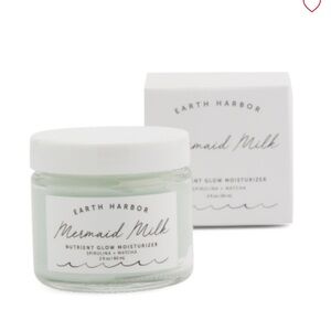 EARTH HARBOR
2oz Mermaid Milk Nutrient Glow Moisturizer